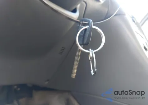 2001 Toyota Camry Ce z USA, uszkodzony, nr VIN 4T1BG22K21U070684